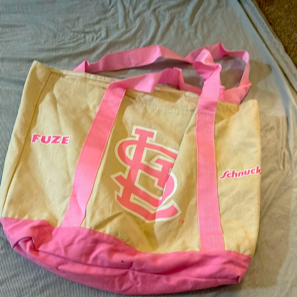 Breast cancer awareness, STL TOTE